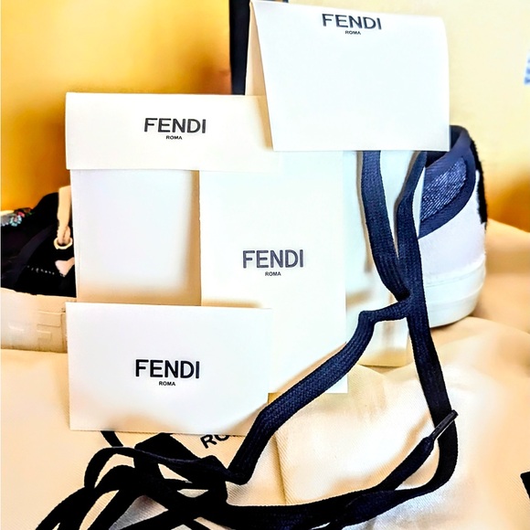Fendi sneakers, size 9, canvas with glass beading, new, perfect condition. - Picture 9 of 13
